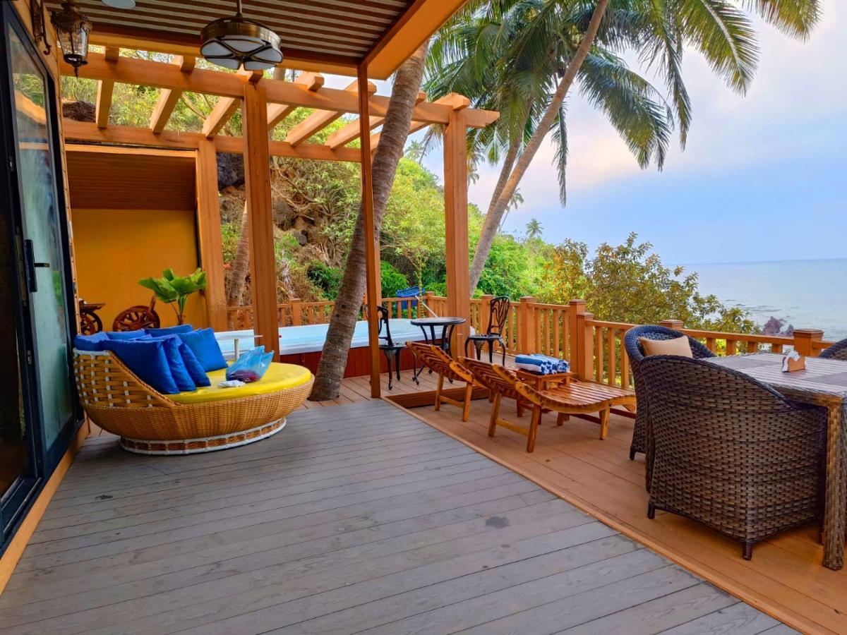 Cola Goa Beach Resort Exterior photo