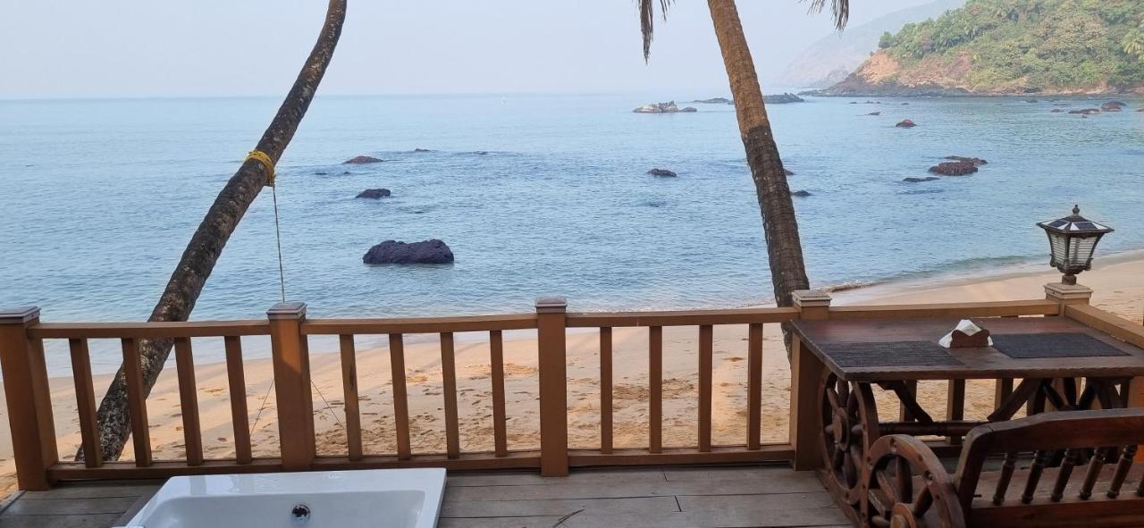Cola Goa Beach Resort Exterior photo