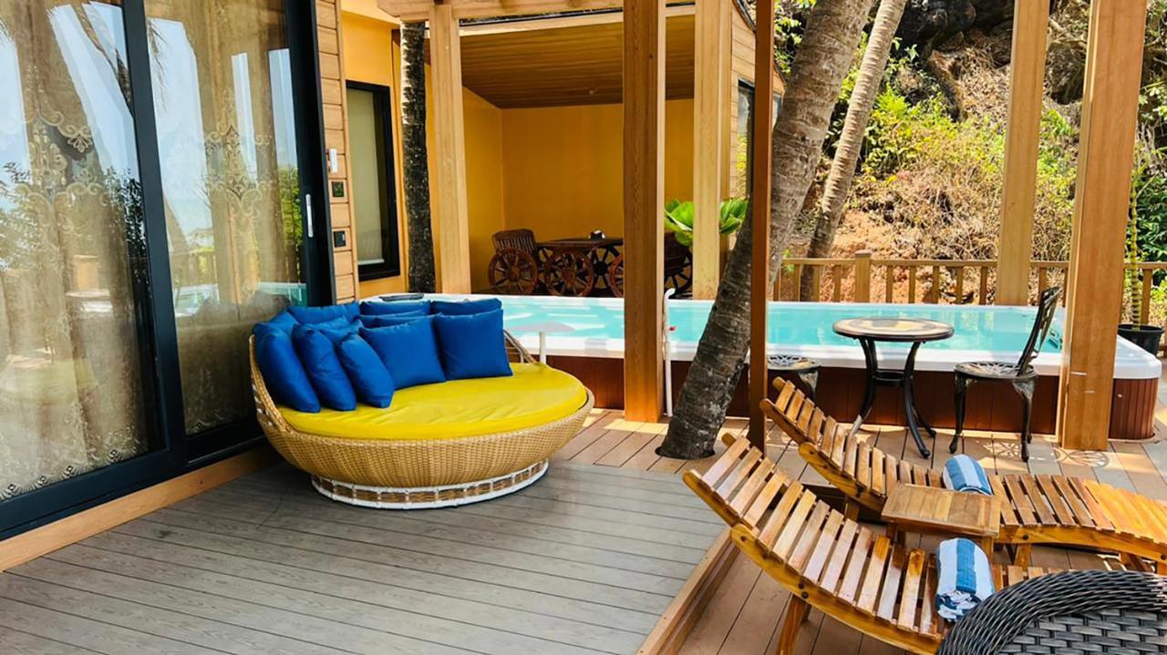 Cola Goa Beach Resort Exterior photo